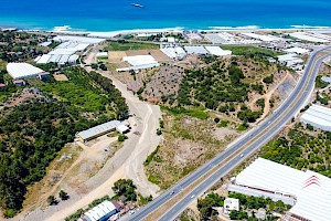 Investment land on the Antalya-Mersin road for sale in Alanya alanya