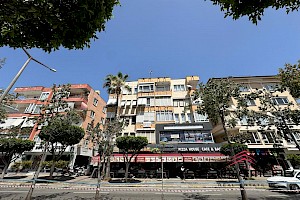Güller Pınarı cadde üzeri 3+1 125 m2 alanya